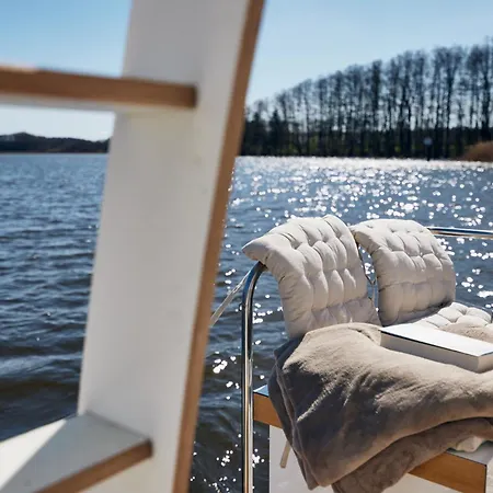 Botel Mein Rotes Boot Wandlitz